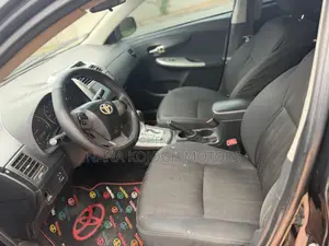 Toyota Corolla 2012 Black