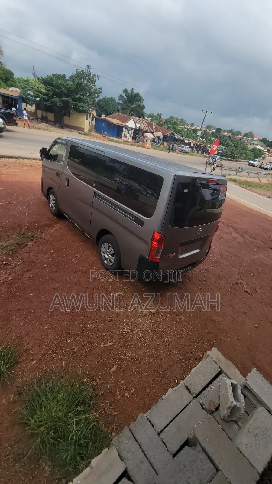Nissan Caravan (Urvan) 2016 Silver