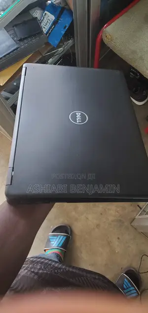 Laptop Dell Latitude 5480 8GB Intel Core i7 HDD+SSD 256GB