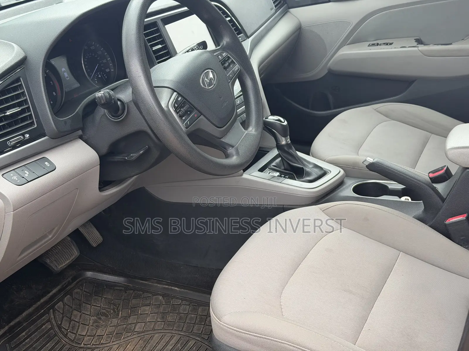 Hyundai Elantra ECO 2018 Red