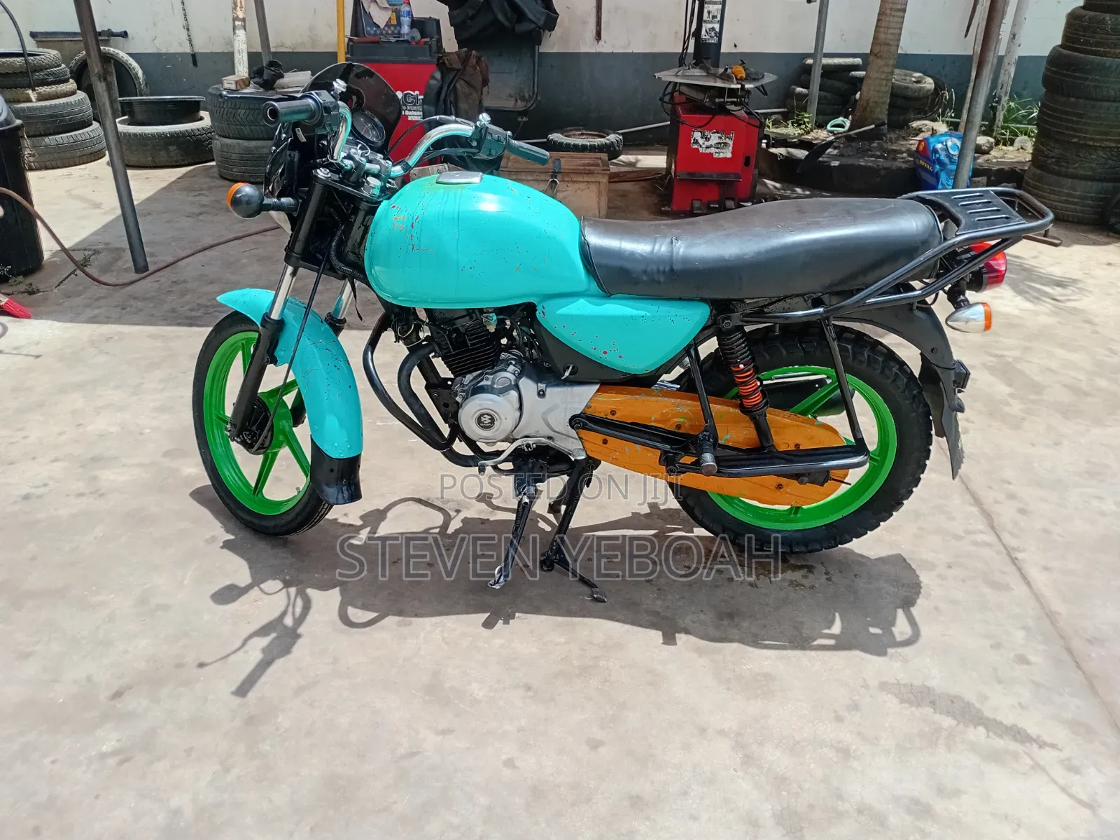 Bajaj Boxer 150 UG 2023 Blue