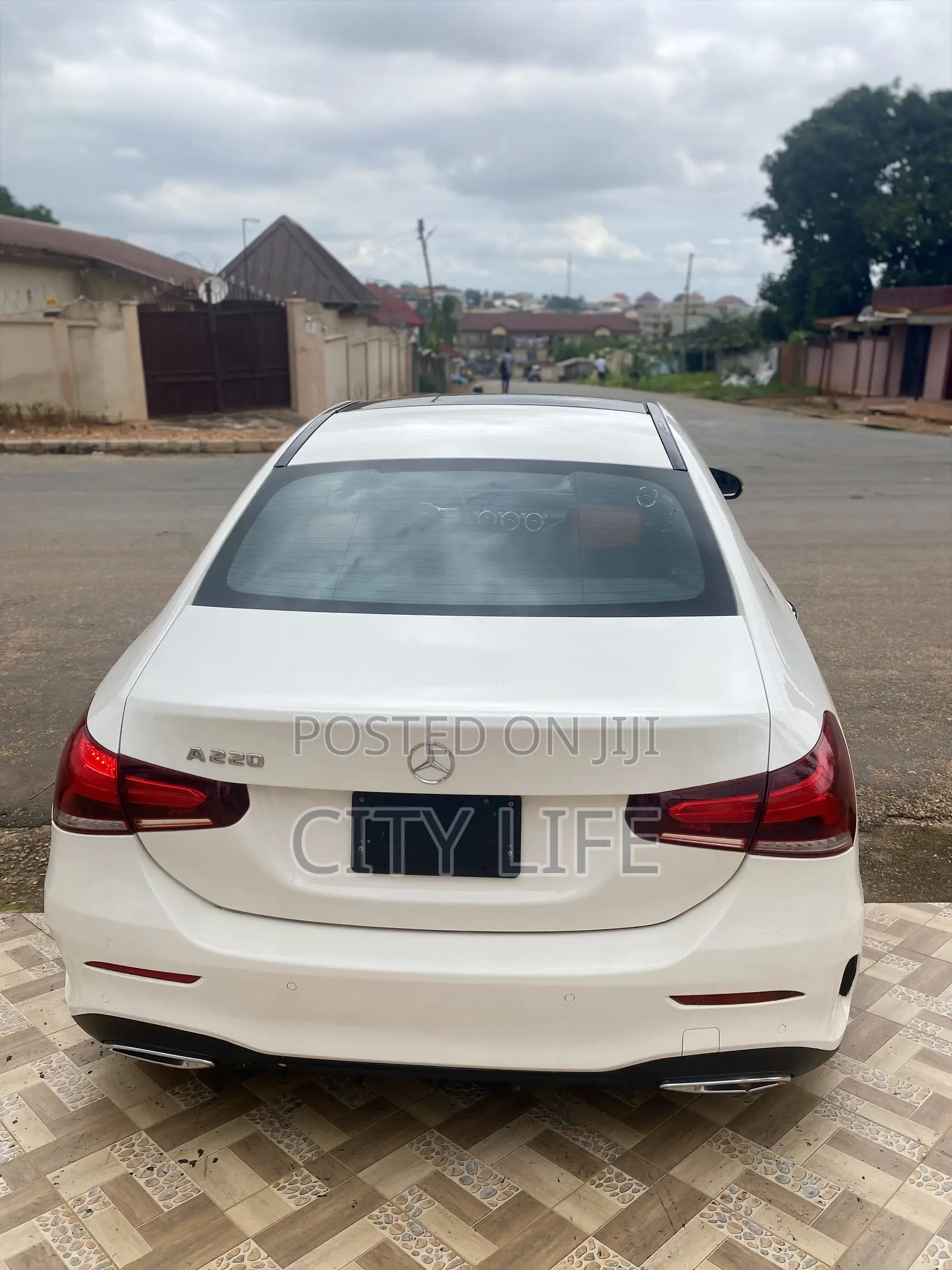 Mercedes-Benz A-Class A 220 4MATIC 2019 White