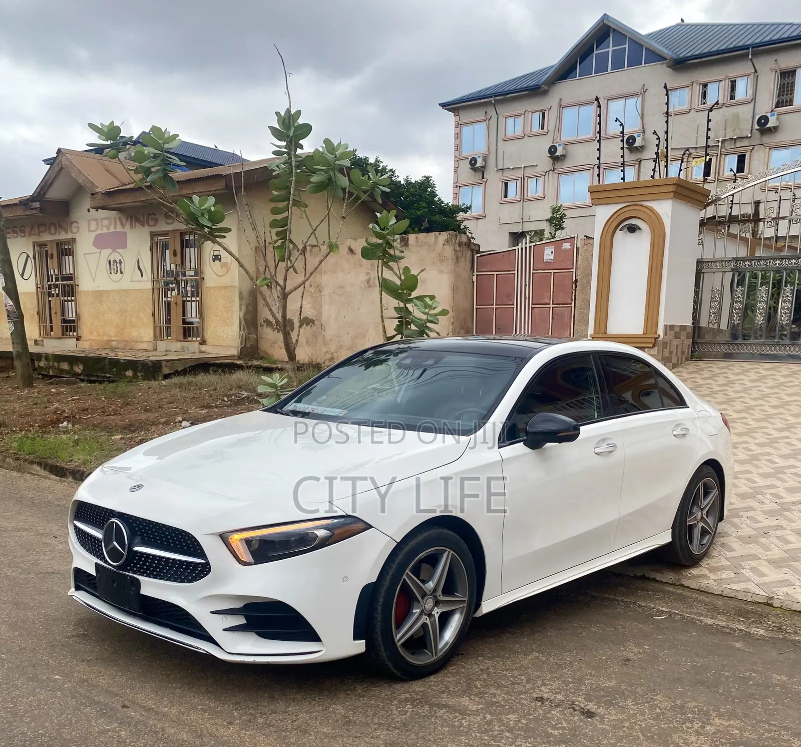 Mercedes-Benz A-Class A 220 4MATIC 2019 White