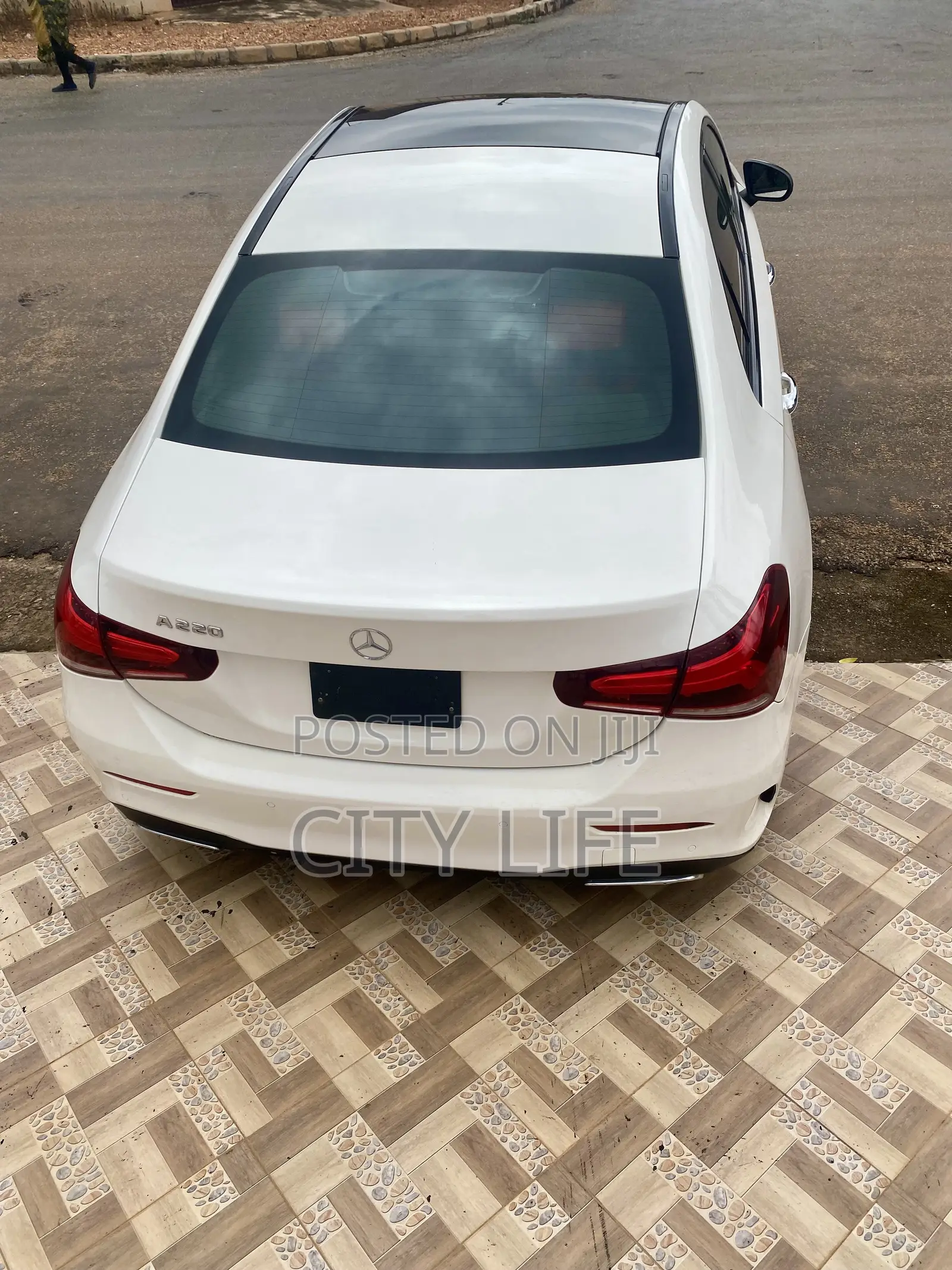 Mercedes-Benz A-Class A 220 4MATIC 2019 White