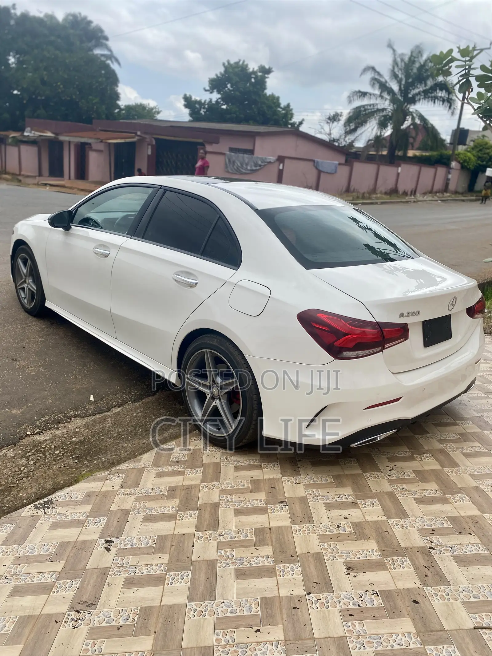 Mercedes-Benz A-Class A 220 4MATIC 2019 White