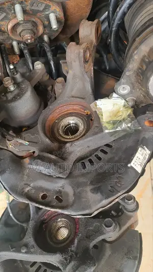 Yaris 2008 Hub Pair