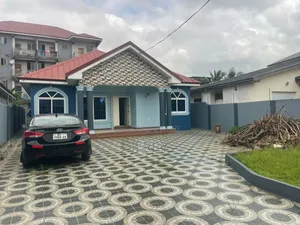 3bdrm House in Baatsona Total for rent