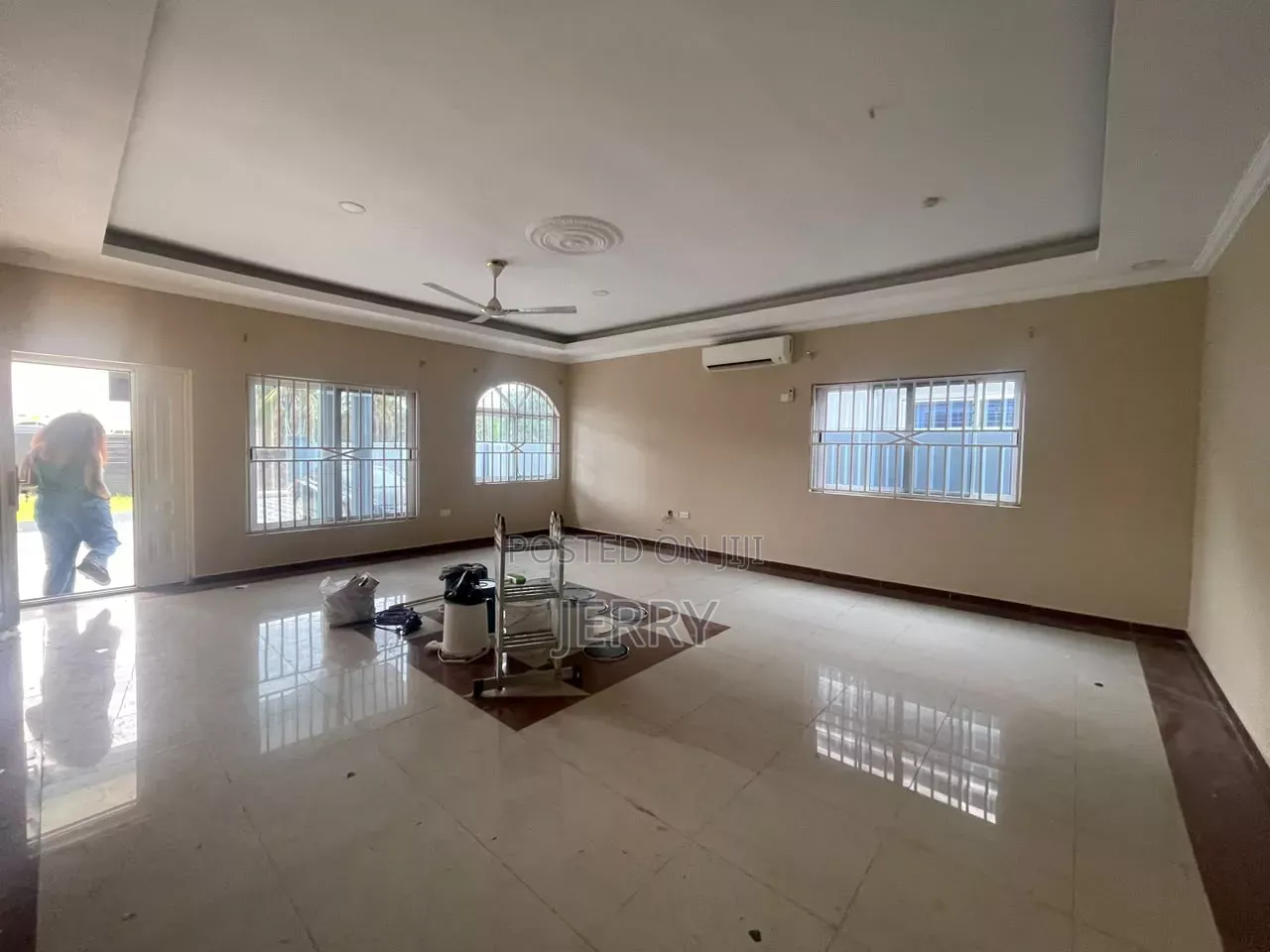 3bdrm House in Baatsona Total for rent