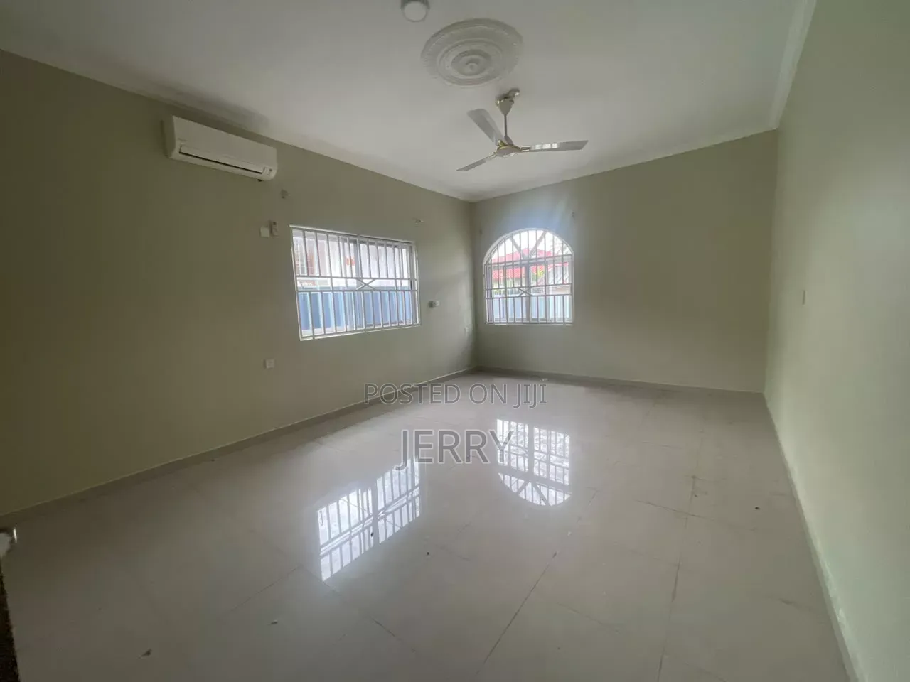 3bdrm House in Baatsona Total for rent