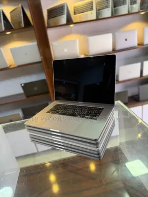 Laptop Apple MacBook Pro 2019 16GB Intel Core i9 SSD 1T