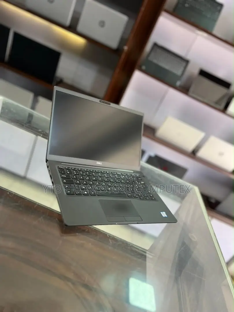 Laptop Dell Latitude 7400 8GB Intel Core i7 SSD 512GB