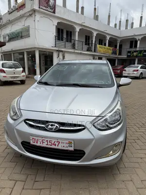 Hyundai Accent SE Sedan 2016 Silver