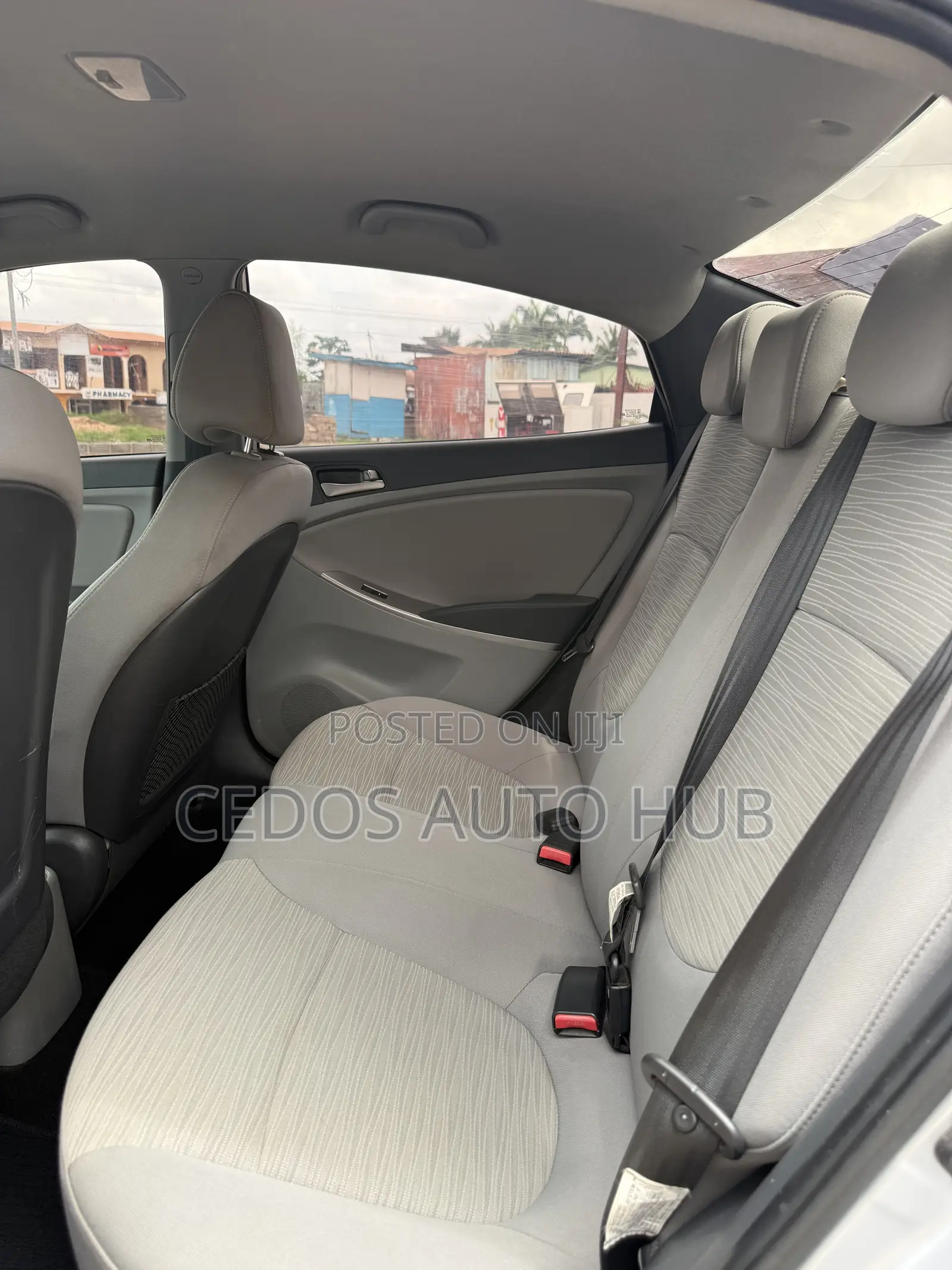 Hyundai Accent SE Sedan 2016 Silver