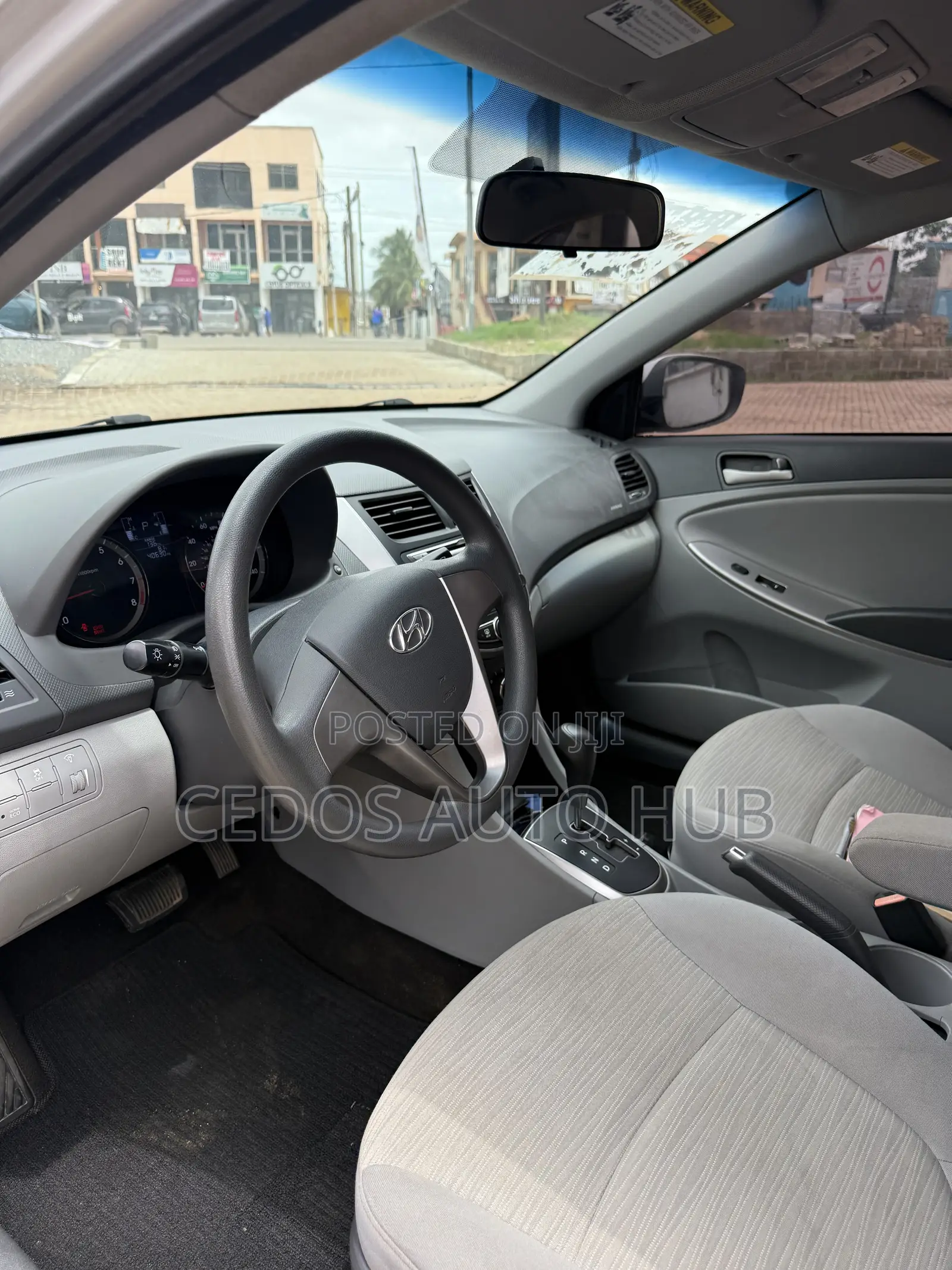 Hyundai Accent SE Sedan 2016 Silver