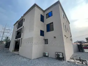 5 Stores and Apt for Sale at Ga Ablekuma Odumase
