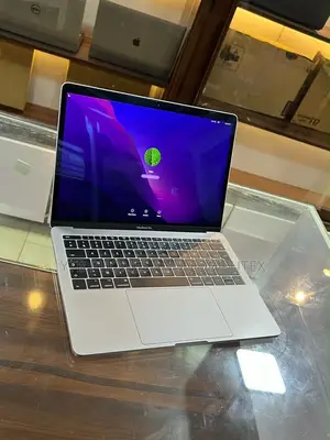 Laptop Apple MacBook Pro 8GB Intel Core i5 SSD 256GB