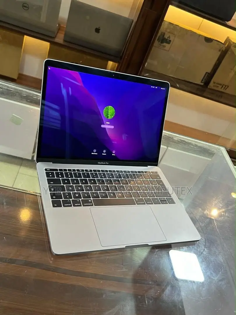Laptop Apple MacBook Pro 8GB Intel Core i5 SSD 256GB
