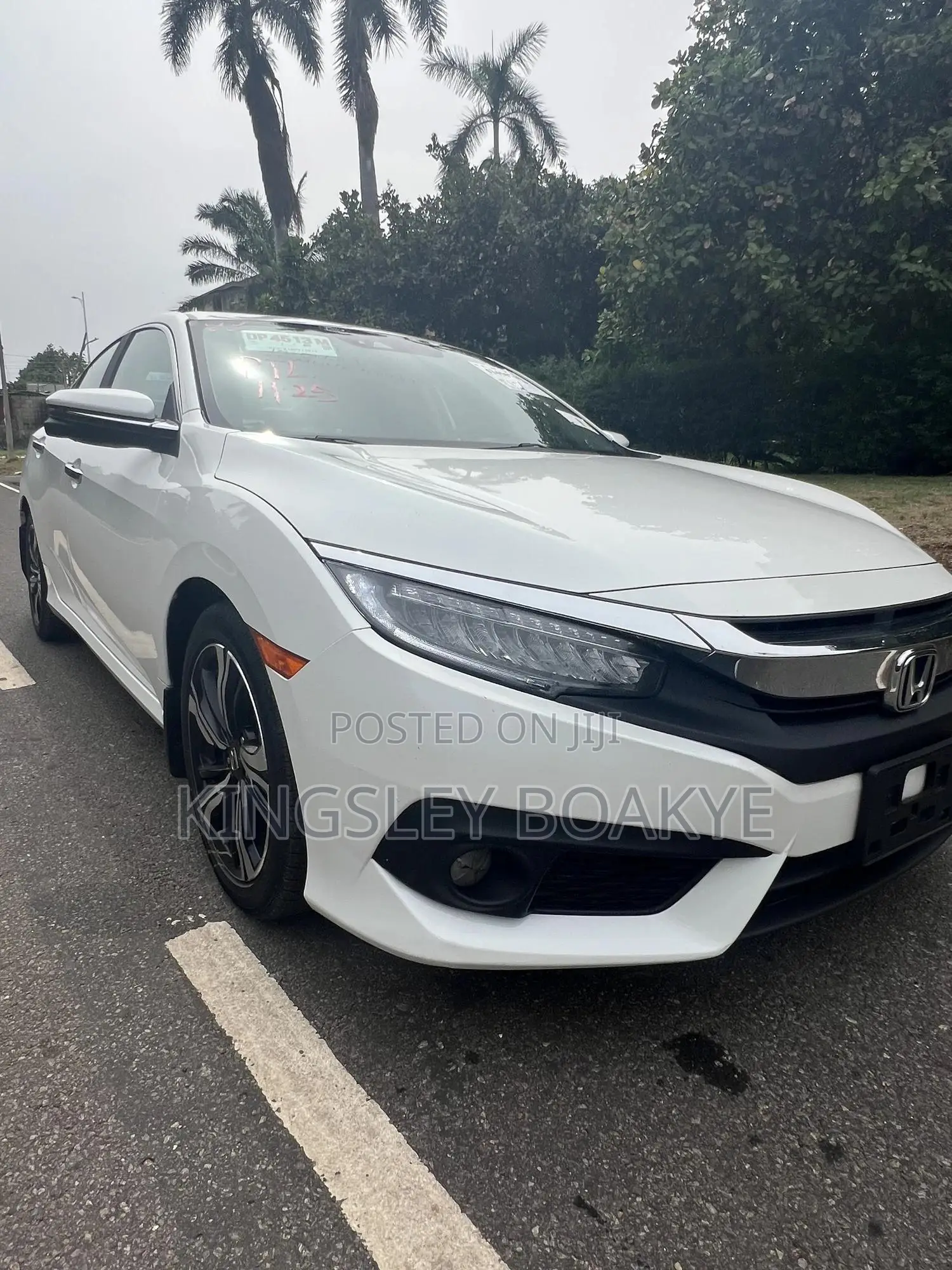 Honda Civic Touring 4dr Sedan (1.5L 4cyl) 2017 White