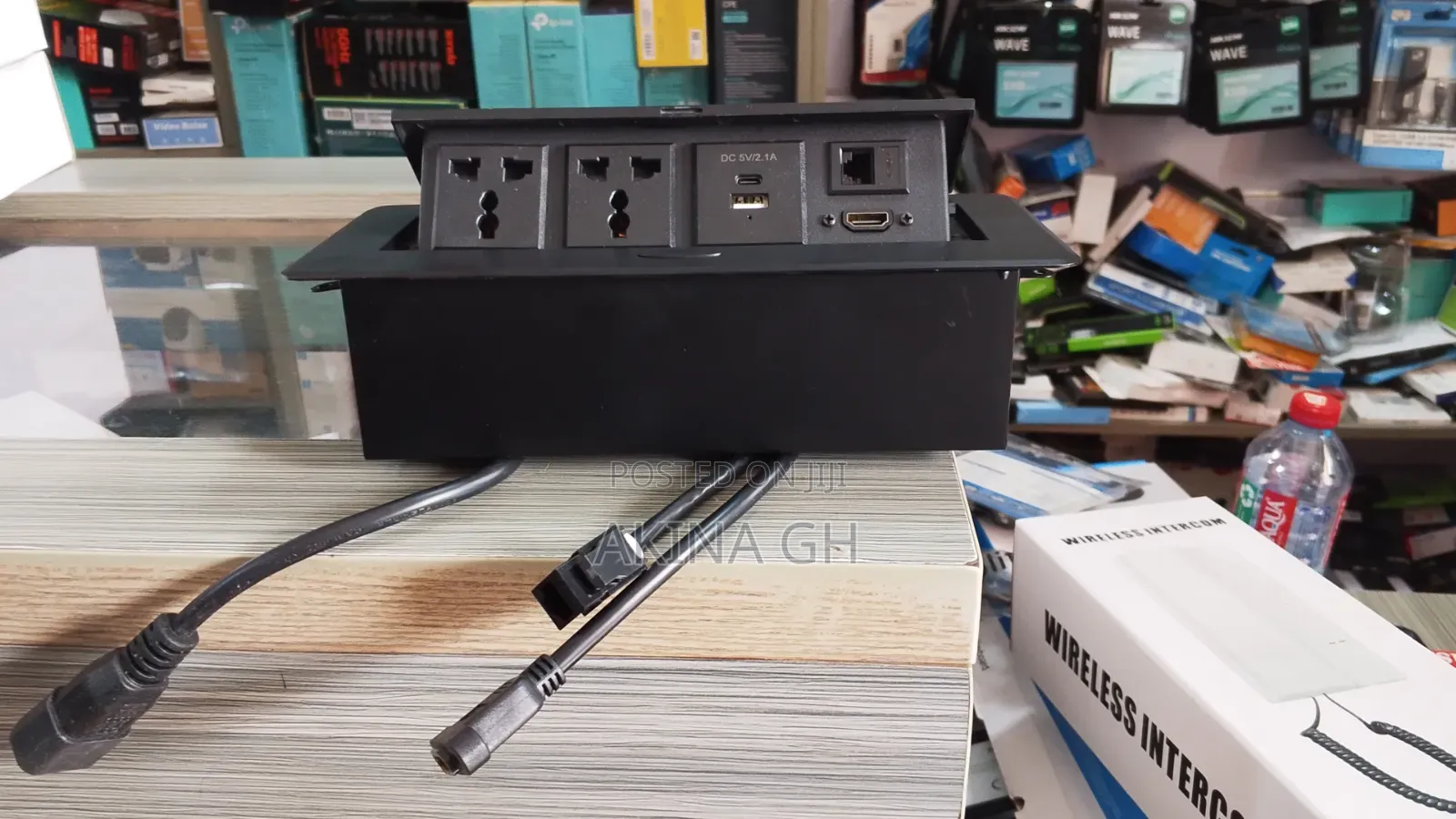 Desktop Pop-Up Socket