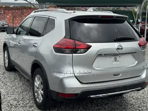 Nissan Rogue S AWD 2018 Silver