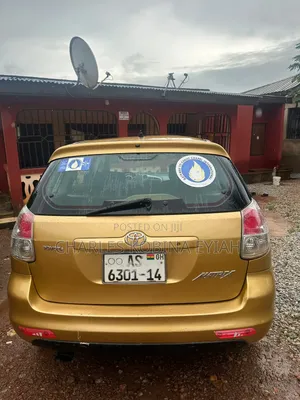 Toyota Matrix 2008 Gold