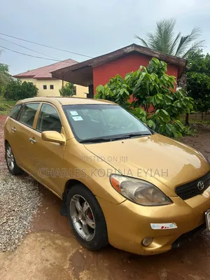 Toyota Matrix 2008 Gold