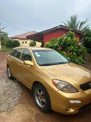 Toyota Matrix 2008 Gold