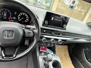 Honda Civic Sport CVT 2024 White