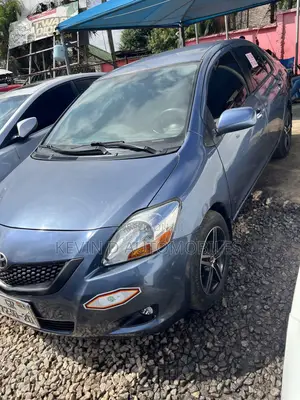 Toyota Yaris 1.5 Sedan 2008 Gray