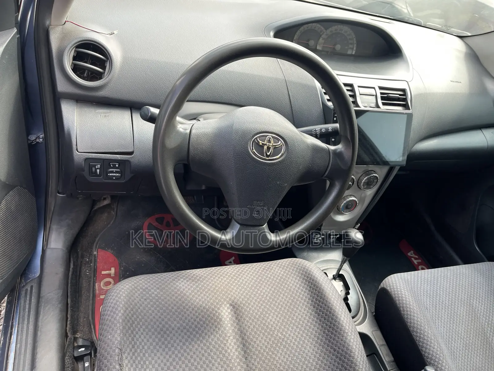 Toyota Yaris 1.5 Sedan 2008 Gray