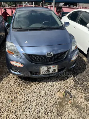 Toyota Yaris 1.5 Sedan 2008 Gray