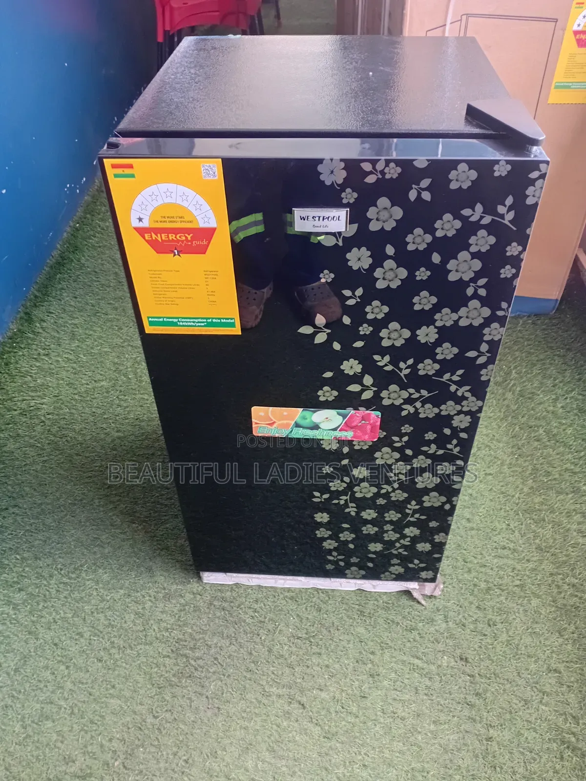 Stylish Floral Refrigerator With Lasting Freshness