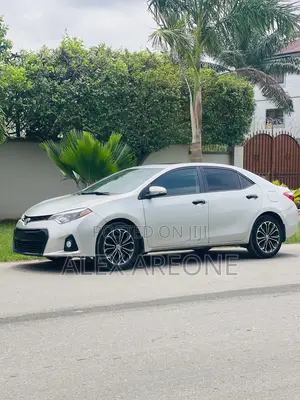 Toyota Corolla S 4dr Sedan (1.8L 4cyl CVT) 2016 Silver