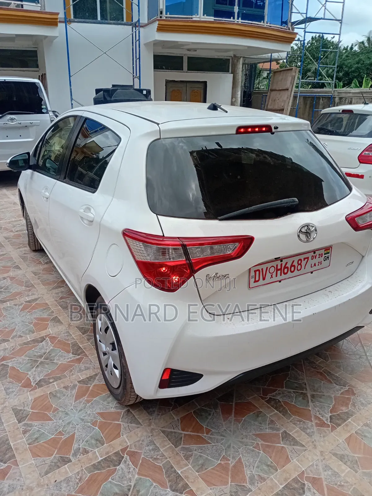 Toyota Vitz 1.5 FWD Hybrid 5dr 2017 White