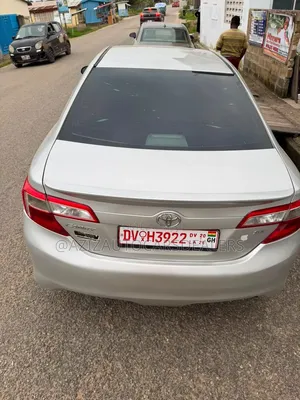 Toyota Camry SE 4dr Sedan (2.5L 4cyl 6A) 2014 Silver