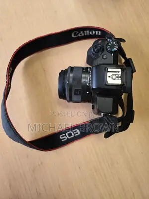 Canon Eos M50