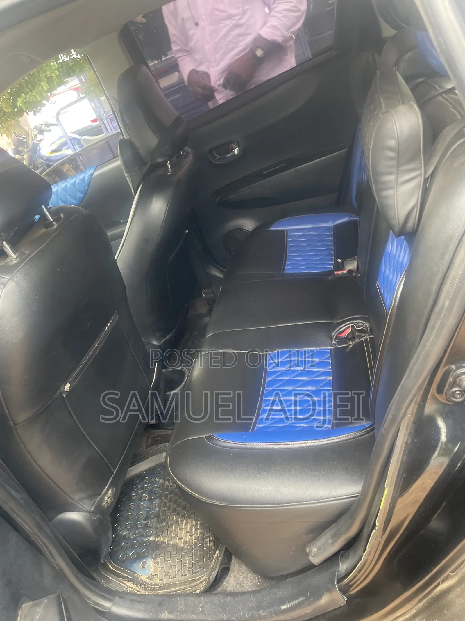 Toyota Vitz 2012 Black