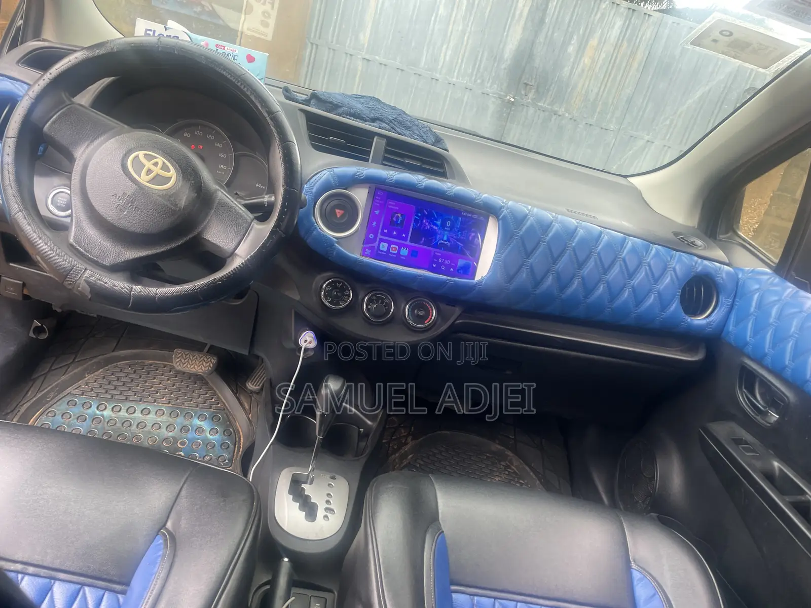 Toyota Vitz 2012 Black