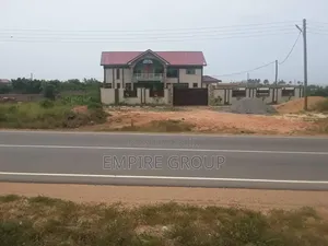 5bdrm House in Coconut Point Beach, Prampram for rent