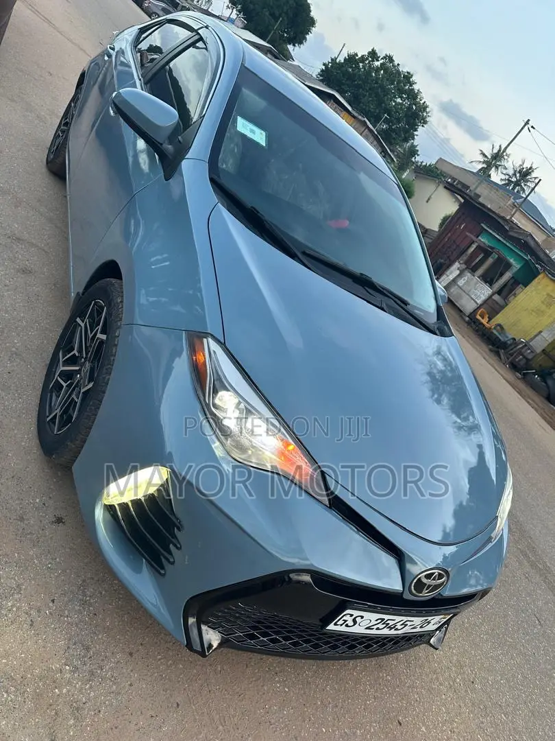 Toyota Corolla LE 4dr Sedan (1.8L 4cyl CVT) 2015 Blue