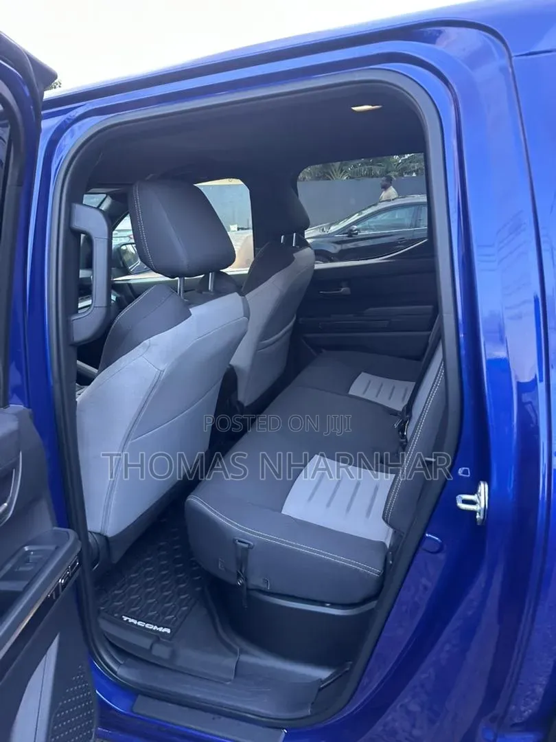 Toyota Tacoma 2025 Blue