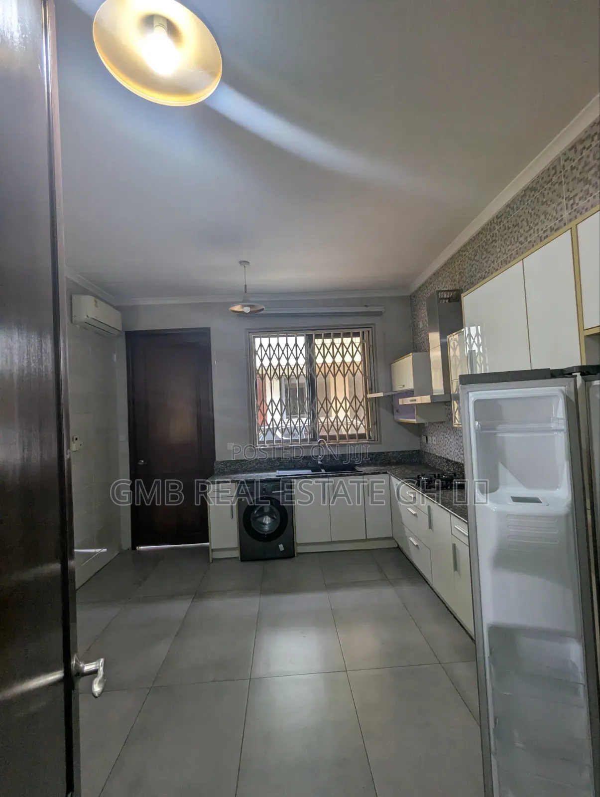 3bdrm Townhouse / Terrace in Cantonment, DVLA Area for rent