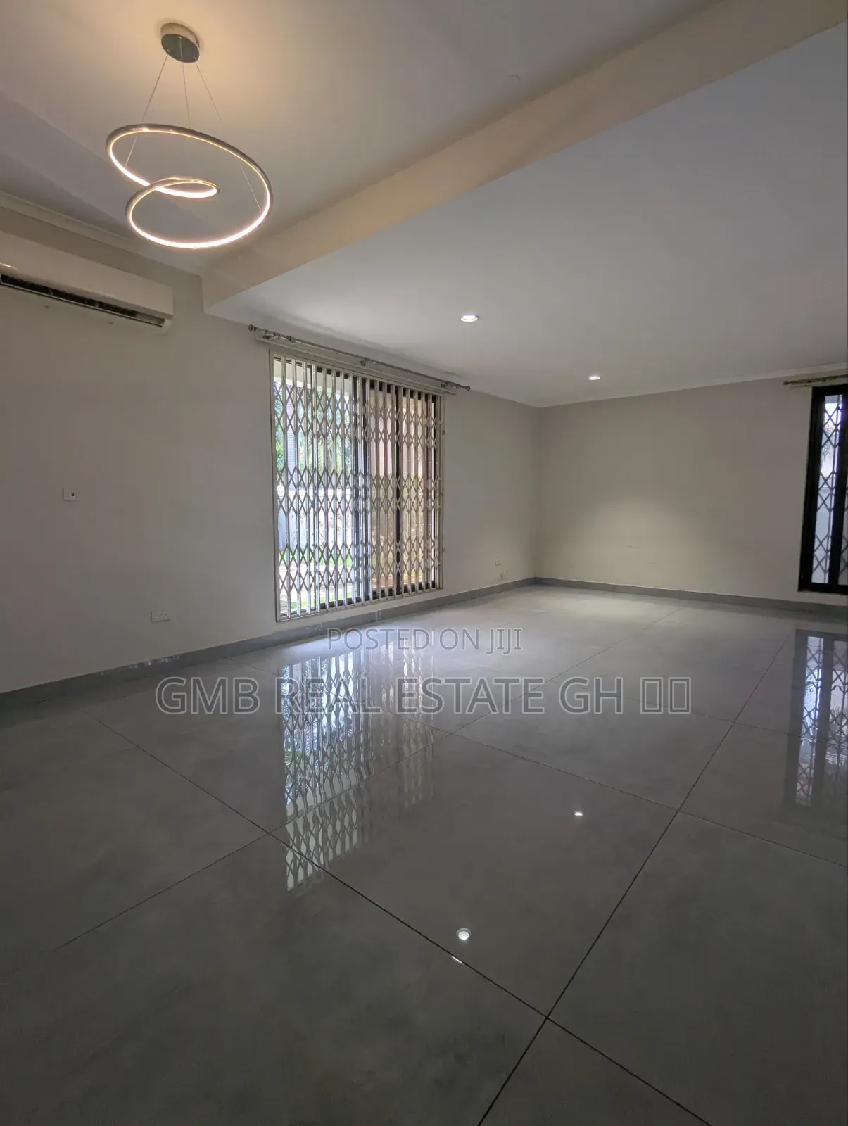 3bdrm Townhouse / Terrace in Cantonment, DVLA Area for rent