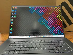 Laptop Dell Inspiron 15 32GB Intel Core Ultra 9 SSD 1T