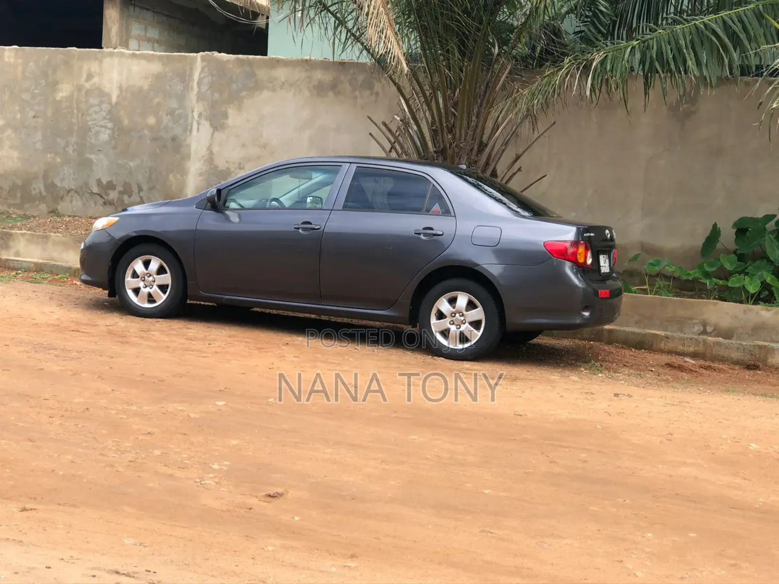 Toyota Corolla LE 4dr Sedan (1.8L 4cyl 4A) 2010 Gray