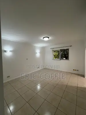 3bdrm Apartment in North Ridge for rent