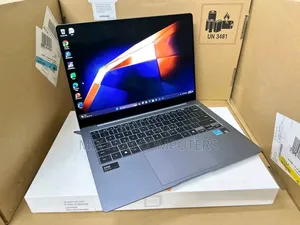 New Laptop Samsung Galaxy Book4 Pro 16GB Intel Core i7 SSD 1T