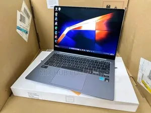 New Laptop Samsung Galaxy Book4 Pro 16GB Intel Core i7 SSD 1T