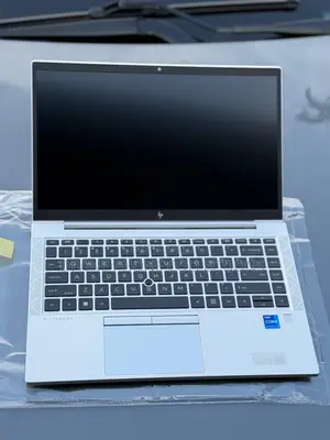 Laptop HP EliteBook 840 G8 16GB Intel Core i7 SSD 512GB