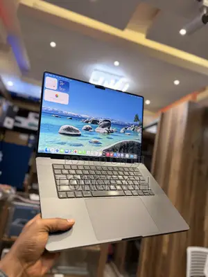 Laptop Apple MacBook Pro 2024 M4 Max 64GB Apple M4 Max SSD 2T